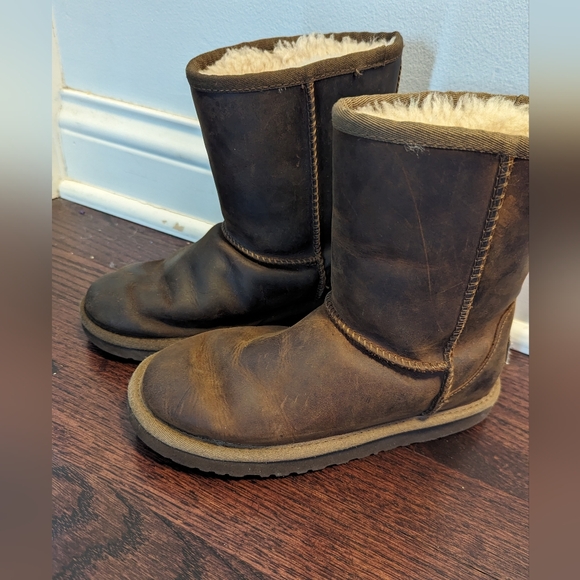 Uggs, classic brown leather, 2 - Picture 2 of 5